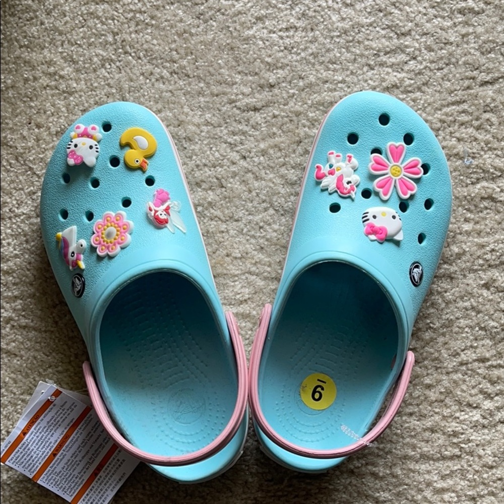 Crocs w/ charms